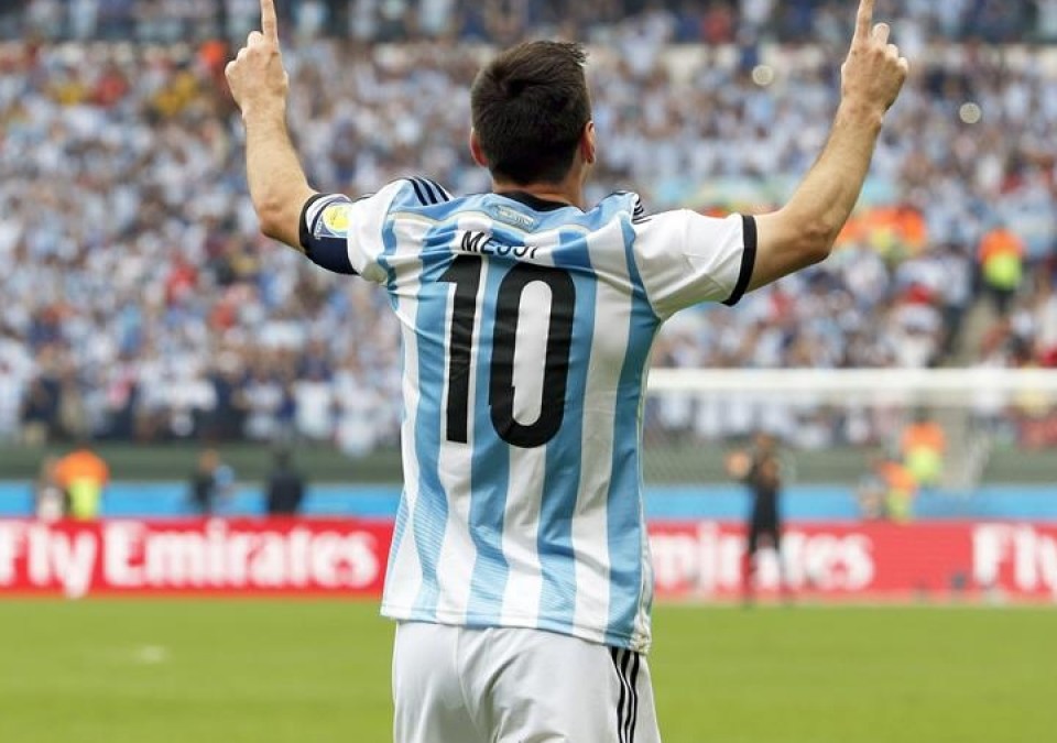 Messk Nigeriaren kontrako gola ospatzen