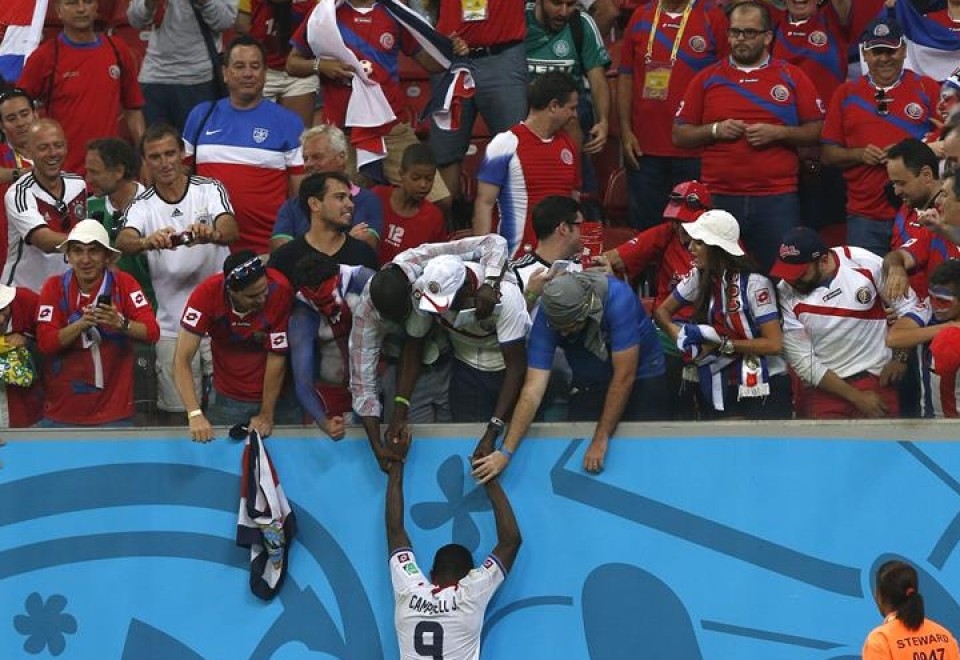 Costa Ricak grezia kanporatu, penaltietan