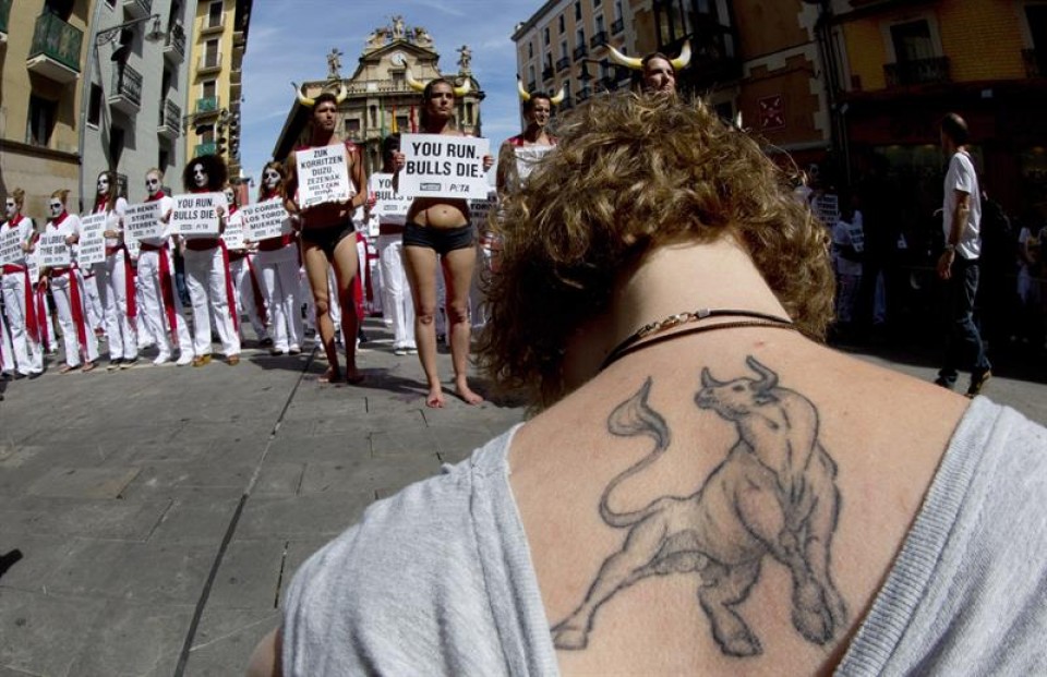 Concentración contra las corridas de toros. Foto: EFE
