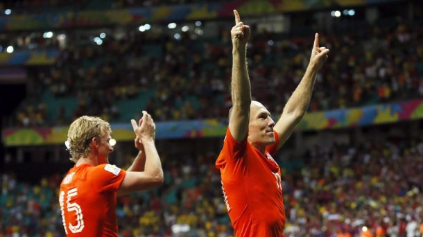 Robben celebra la clasificación de Holanda para semifinales. Efe.