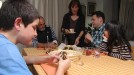 Iñaki Lopez en la casa de Juanito Oiarzabal con la familia