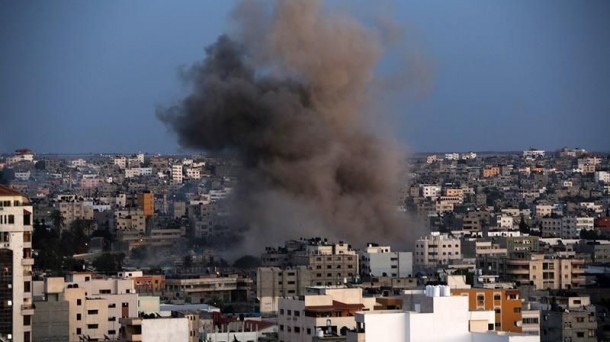 Bombardeos sobre Gaza. Foto: EFE