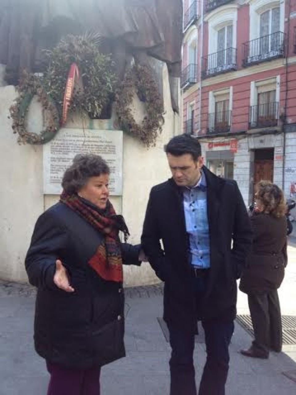Cristina Almeida y Iñaki Lopez en Atocha