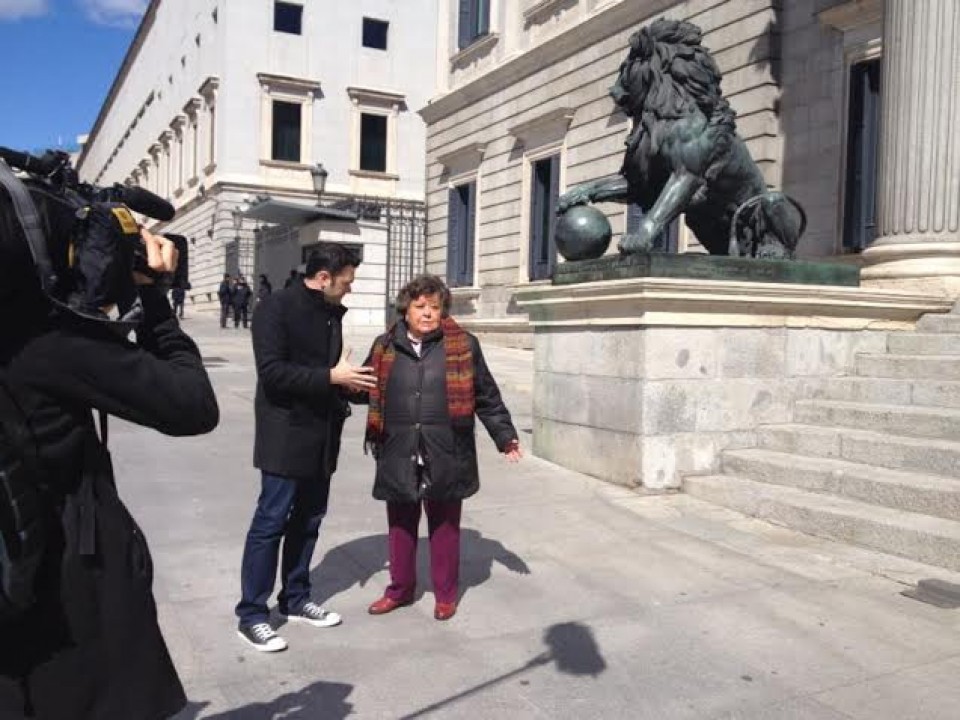 Cristina Almeida y Iñaki Lopez en el congreso