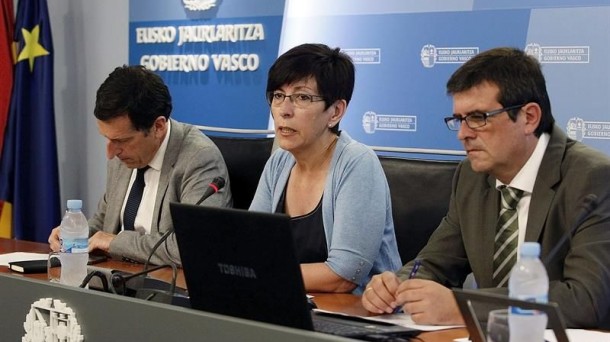 Estefanía Beltrán de Heredia, Josu Zubiaga y Gervasio Gabirondo. Foto: EFE