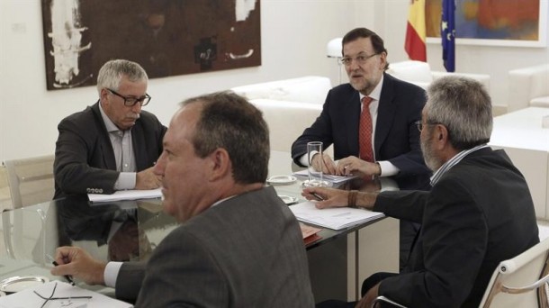 Reunión del presidente del Gobierno, Mariano Rajoy, con los agentes sociales. EFE