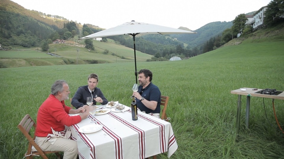Illarramendi, Ramón Roteta y Ander González degustando