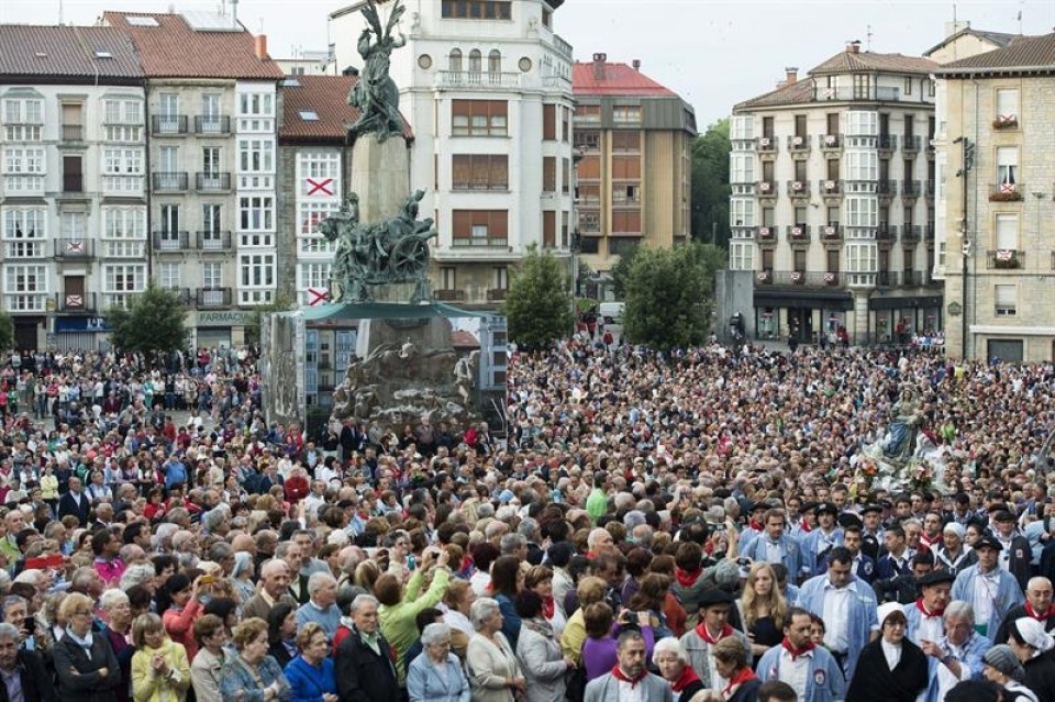 Andre Maria Zuriaren jaiak. Argazkia: EFE.