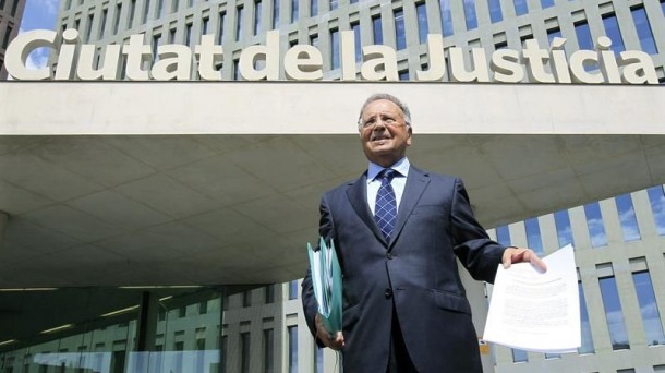 El secretario general de Manos Limpias, Miguel Bernad. Foto: EFE