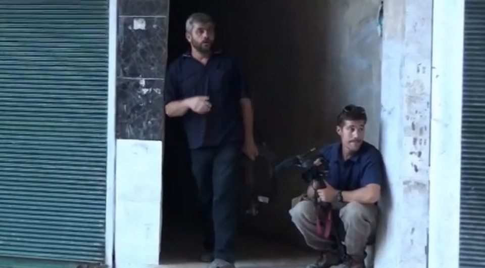 James Foley kazetariaren omenezko bideoa