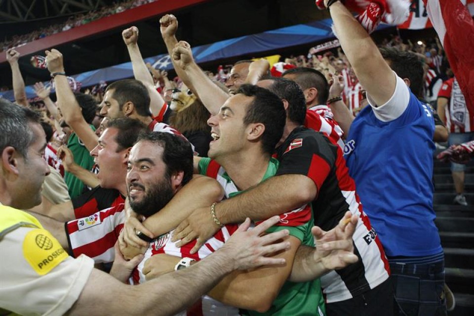 Harmailetan, pozez zoratzen