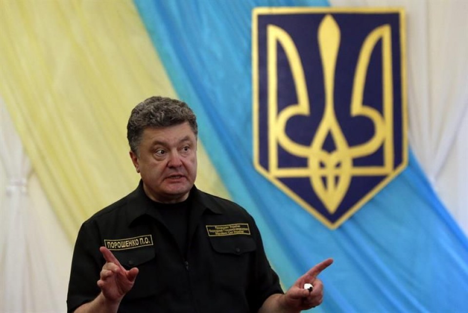 Petro Poroxenko Ukrainako presidentea Mariupolen. Argazkia: EFE
