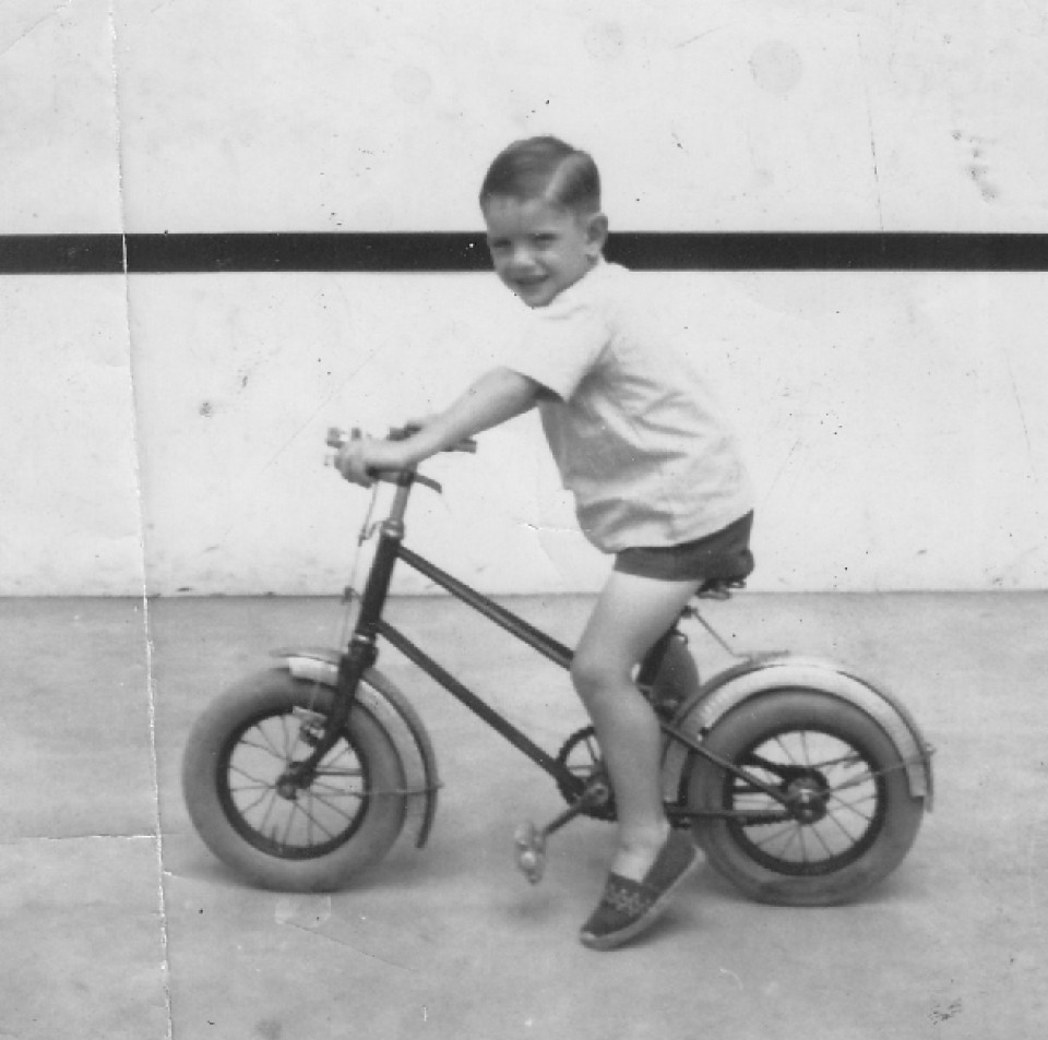 Pampi Laduche Ur-umea etxean, Azkaine1960