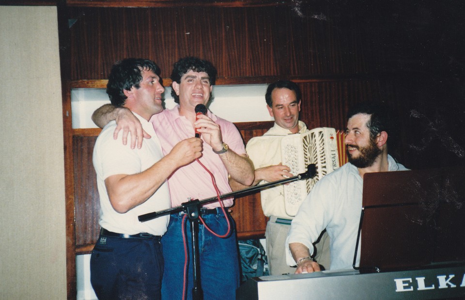 Pascal Ondartsekin kantuan. 1990eko hamarkada