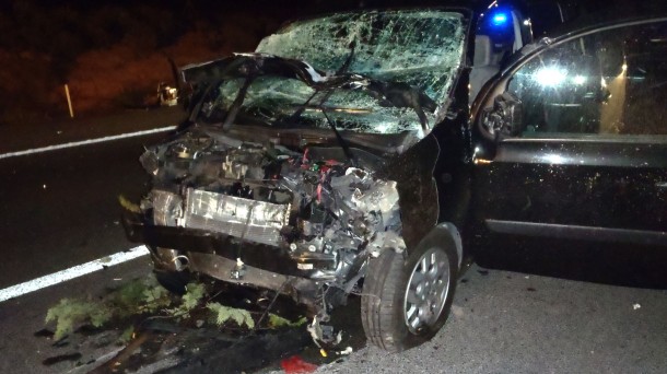 Estado del coche en el que viajaba Jone Artola y sus dos acompañantes. Gobierno Navarrra