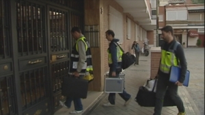 Hallan restos en el piso donde el presunto pederasta realizó abusos