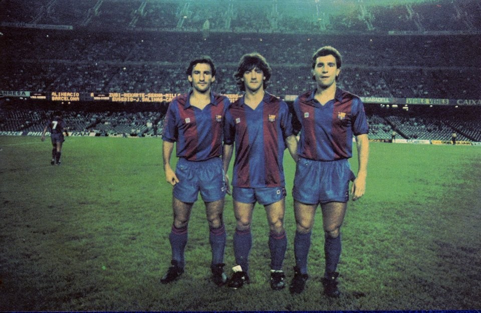 Jose Mari, Aitor Begiristain eta Luis Mari Lopez Rekarterekin, Bartzelonarekin jokatutako lehen partiduan (Bartzelona, 1988)