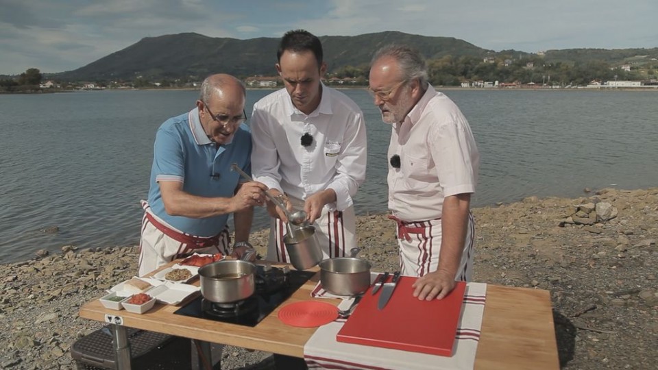 Jabo Irureta Bakailoa prestatzen. Argazkia: EiTB