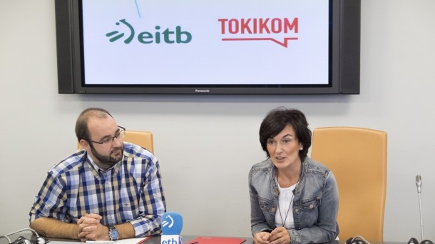 Maite Iturbe, directora general de EiTB, y Urko Aristi, presidente de Tokikom