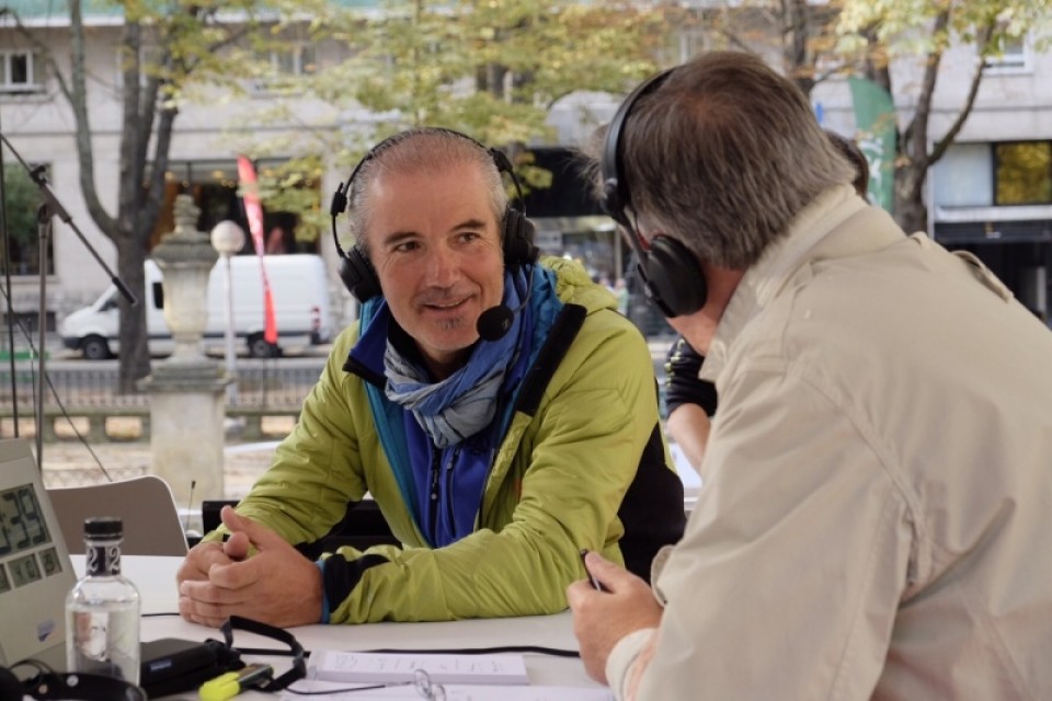 80.urteurrena ospatzeko ekimen solidarioa antolatu du Radio Vitoriak