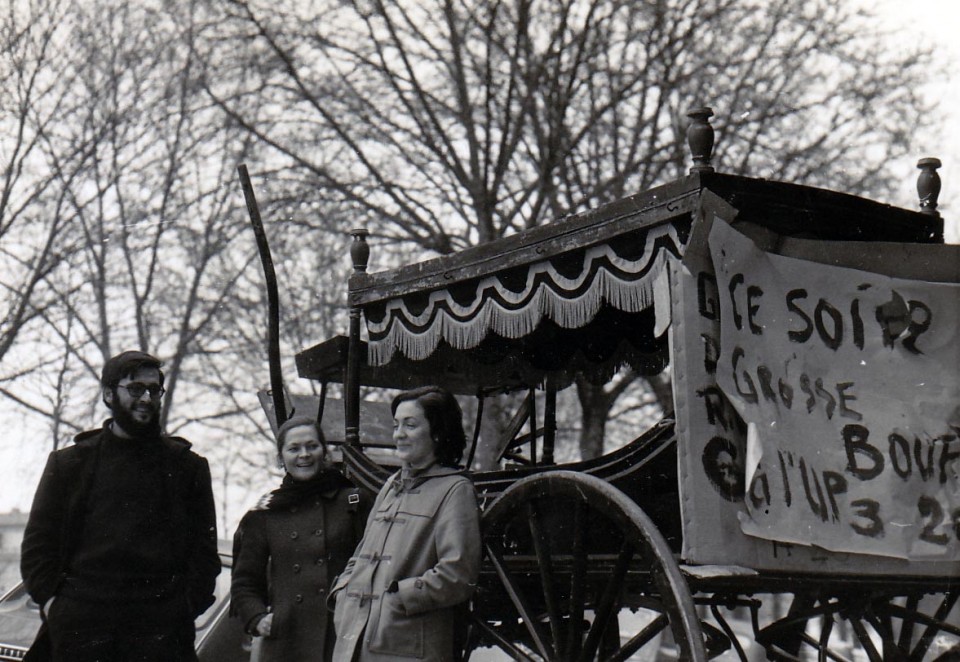 Maite, lehengusu batzuekin, Versaillesen. Paris, 1970.