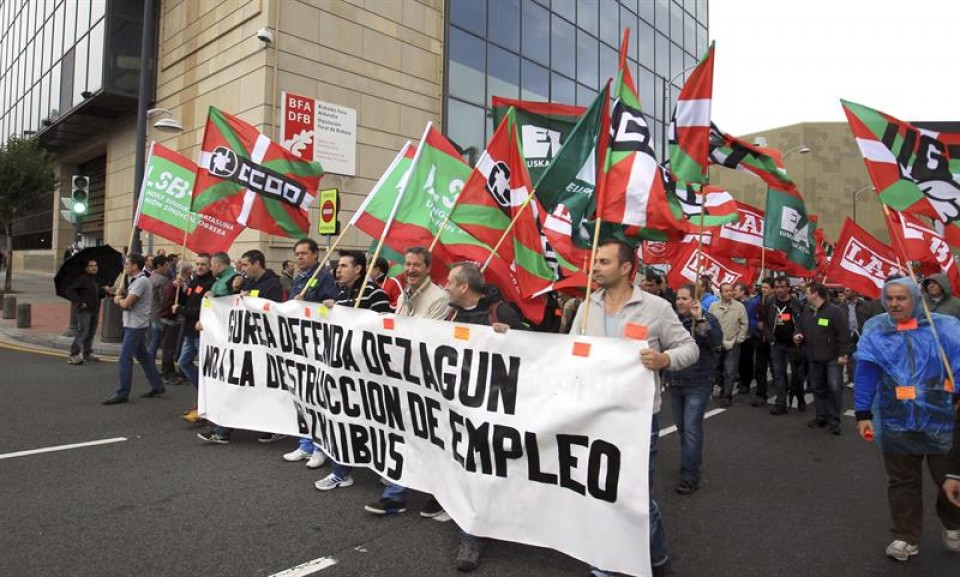 Manifestación de los trabajadores de Bizkaibus en Bilbao la semana pasada. Foto: ETB