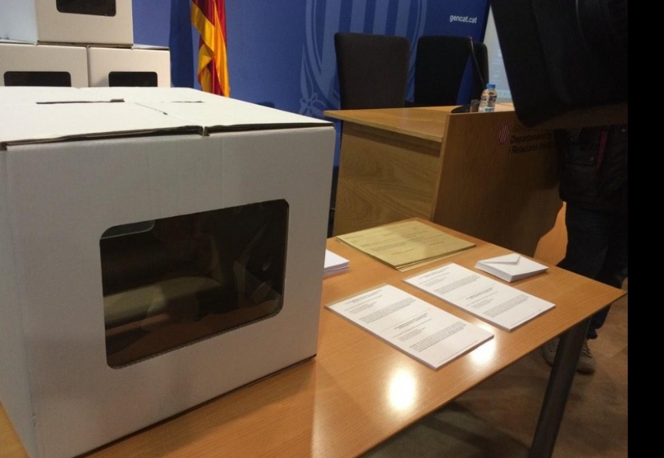 Así serán las urnas que se instalarán en 9N. Foto: @zunzulasa
