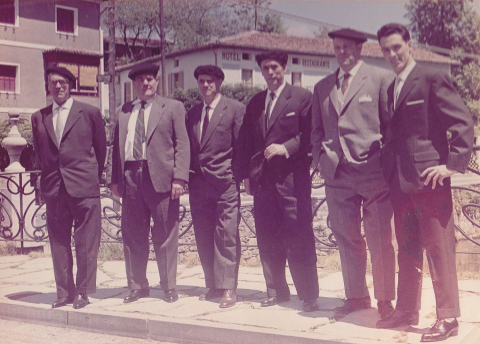 Atano I.a, II.a, III.a, IV.a eta VII.a, Luzianoren ezkontzan. Loiola, 1962. Argazkia: EiTB