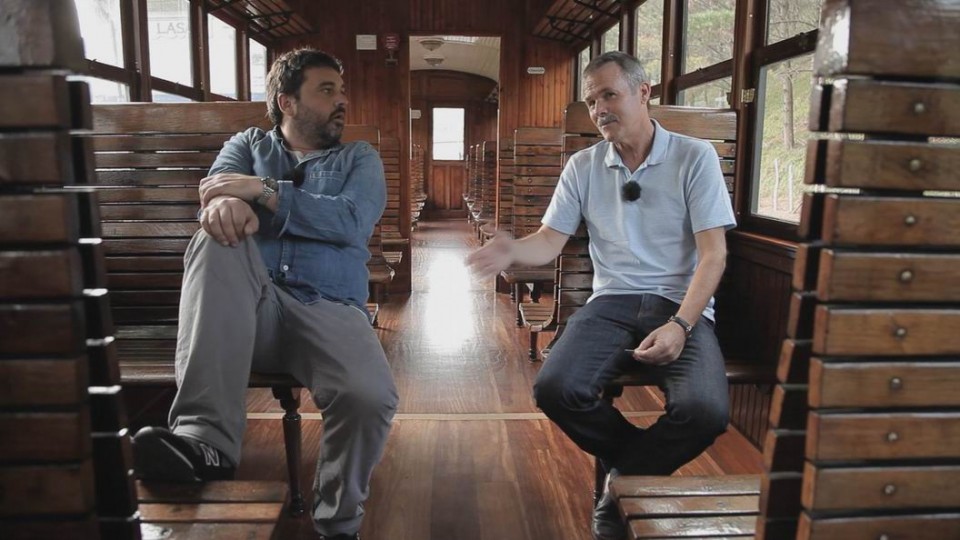 Ander eta Juanan Larrañaga, trenean.