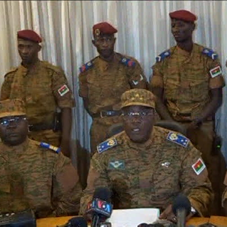 El jefe del Ejército asume el poder en Burkina Faso