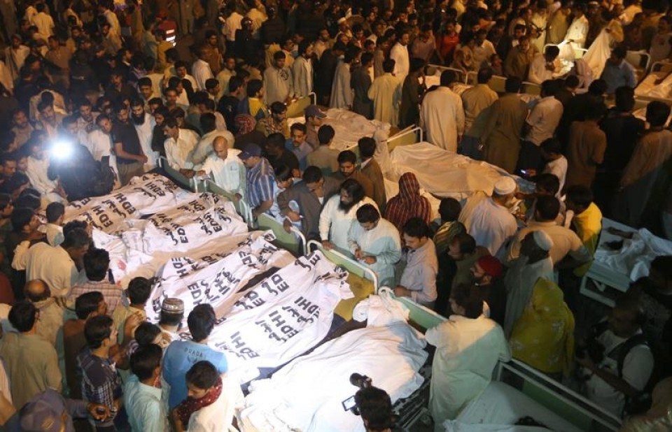 Gutxienez 48 pertsona hil dira Pakistanen izandako eraso suizida batean. Argazkia: EFE