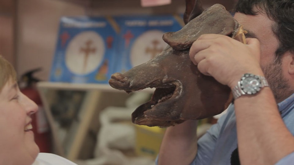 Ander Barakaldoko saltoki batean. Argazkia: EITB