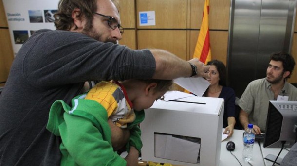 Votación en la consulta del 9N de 2014. Foto: Efe