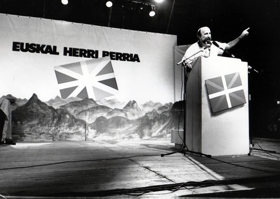 Herri Batasunaren mitin batean. Donostia, 1990