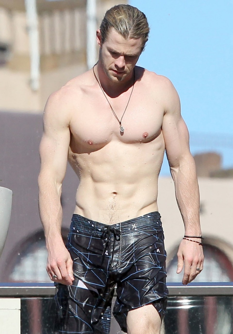 Chris Hemsworth munduko gizonezko sexiena