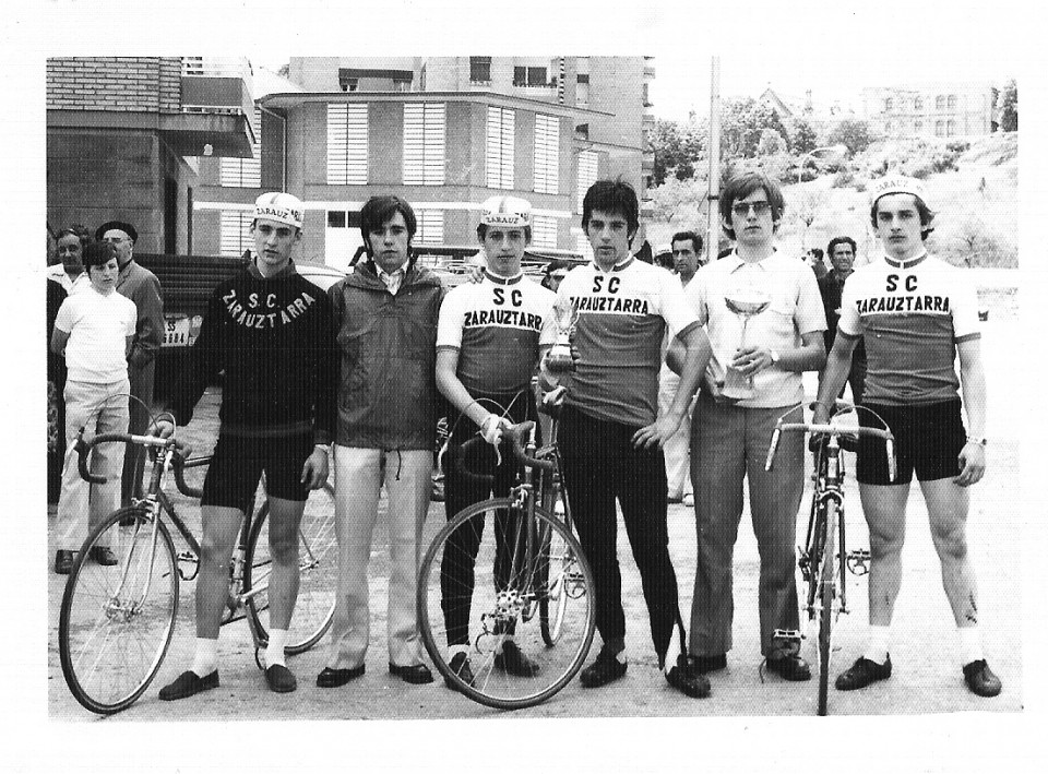 Zarauztarra taldearen entrenatzaile, Donostiako Bidebietan taldekako erlojupekoa irabazita. 1973