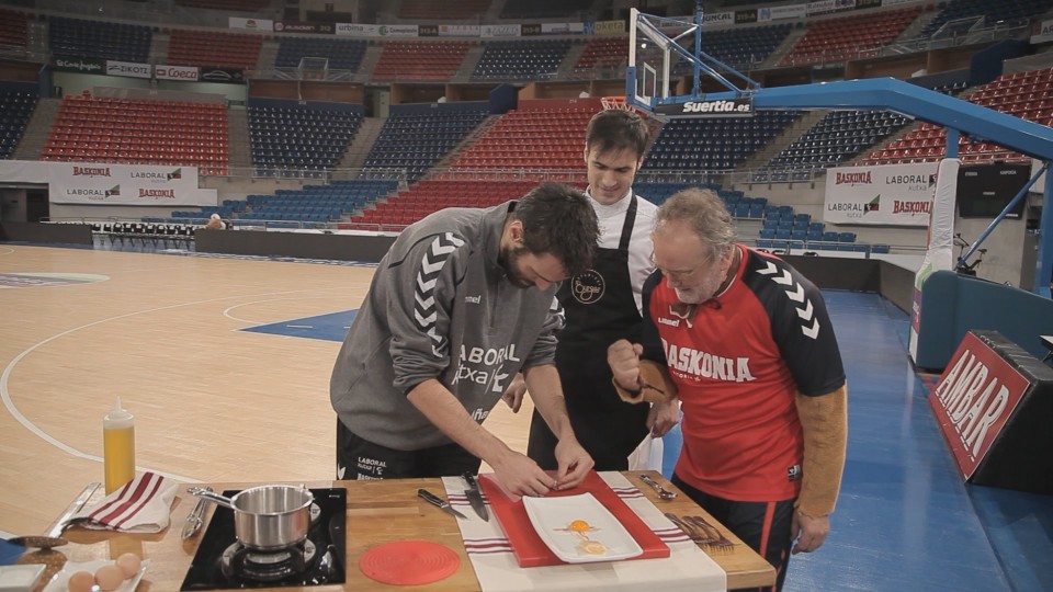 San Emeterio, Senen Gonzalez eta Ramon, Buesa Arenan sukaldatzen