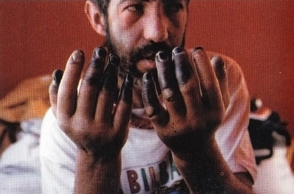 Juanjo San Sebastian, hatz izoztuak erakusten. 1994ko abuztuaren 10a