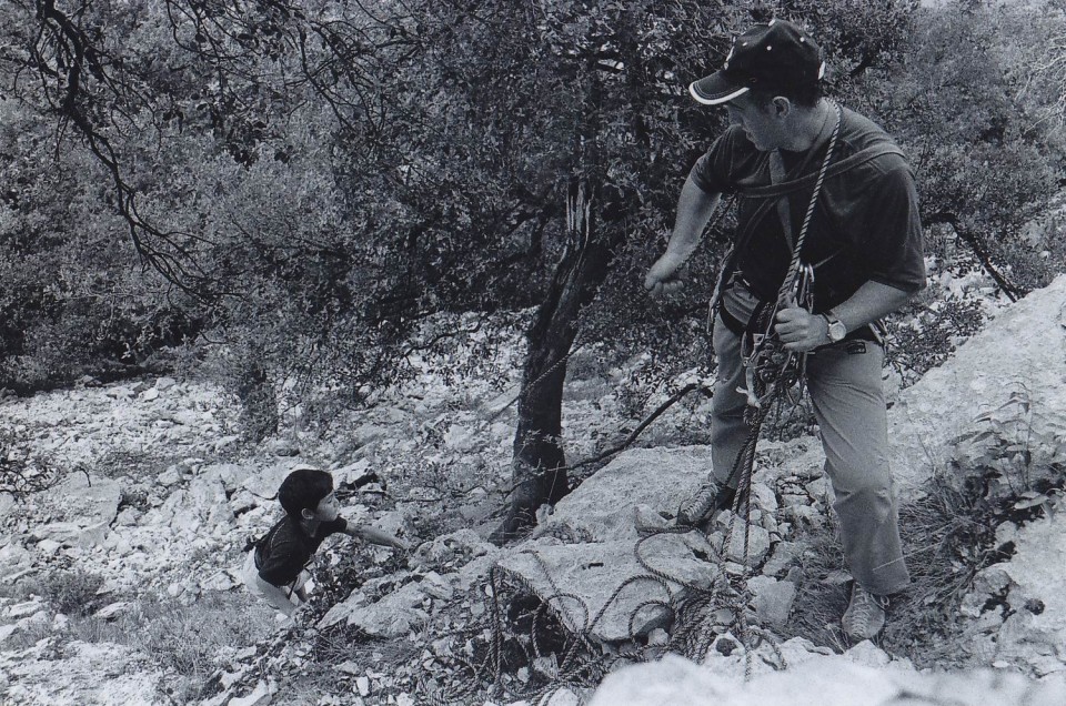 Juanjo San Sebastian eta Jon, eskalatzen. Arnes de Cabrales (Asturias), 2000ko hamarkada