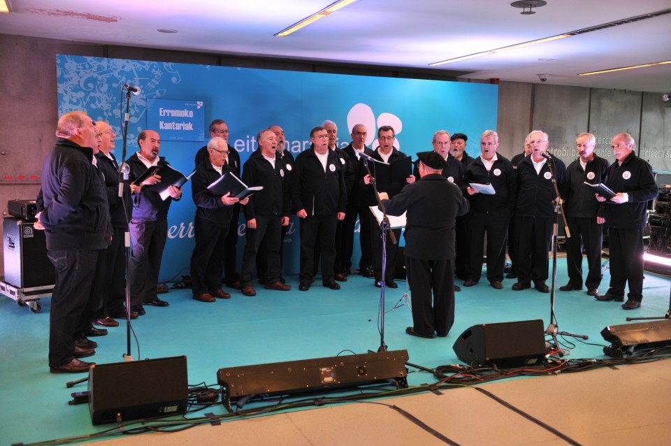 Erromoko Kantariak ofrecen un recital en el maratón musical