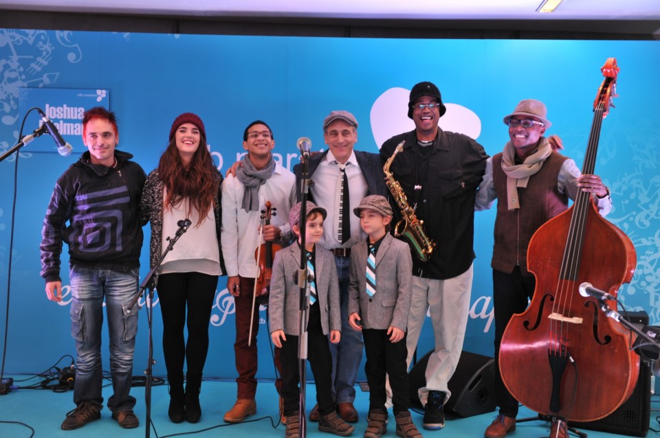 Joshua Edelman ha ofrecido un concierto en directo