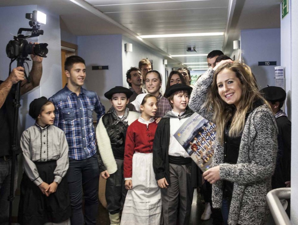 Realeko jokalariak, umeekin