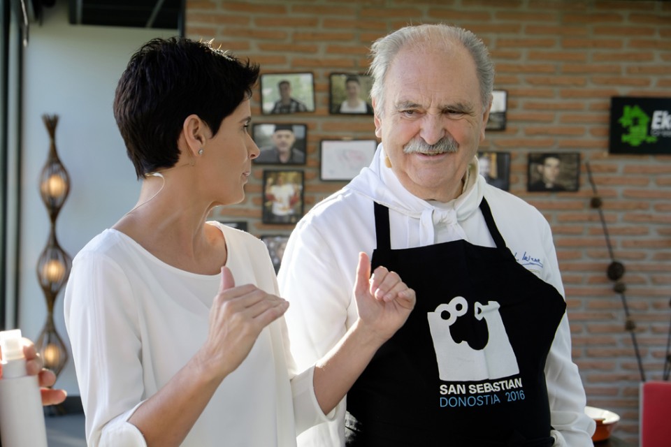Luis Irizar, invitado de excepción para celebrar el programa 200 de 'Txoriene'. (Foto: EiTB)