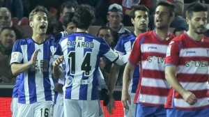 La Real se deja dos puntos en Granada y sigue sin ganar a domicilio