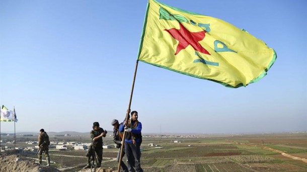 Los kurdos celebran la victoria en Kobani.