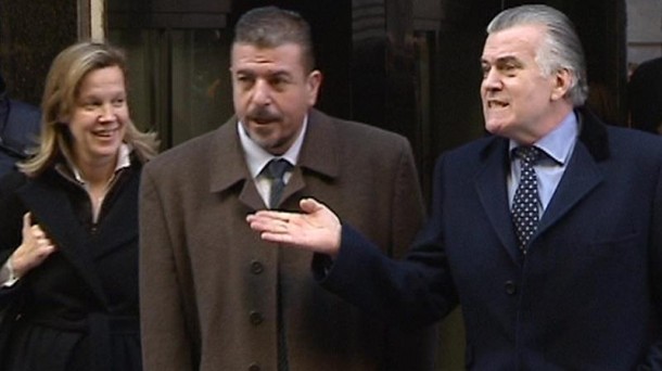 El extesorero del PP Luis Bárcenas junto a su nuevo abogado, Francisco Maroto. Foto: EFE