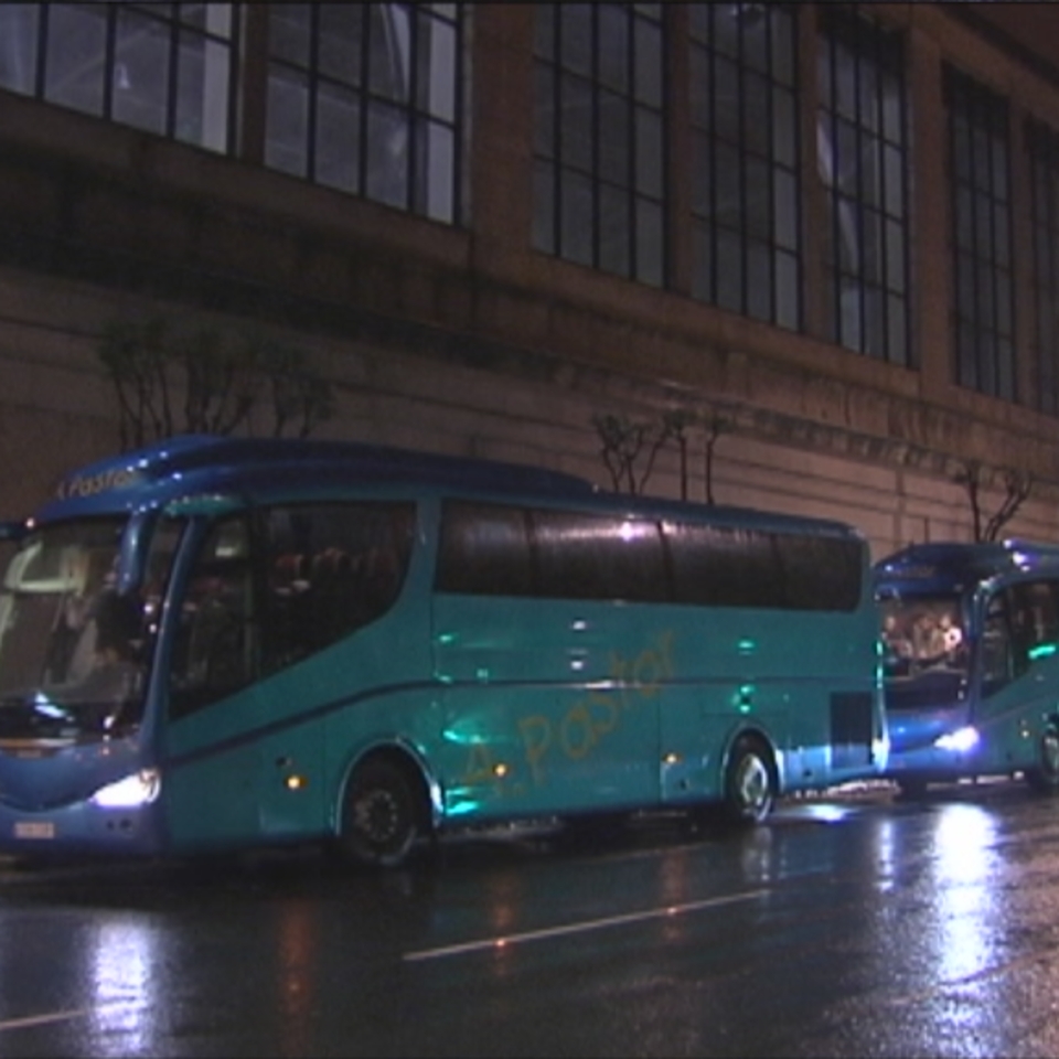 Varios autobuses parten de Bilbao a la 'Marcha del Cambio' de Madrid
