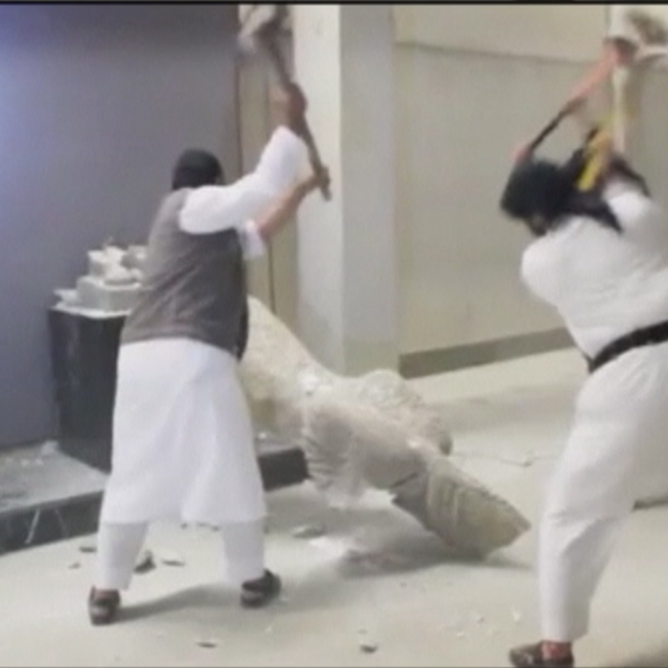Destrozos en el Museo de la Civilización de Mosul.