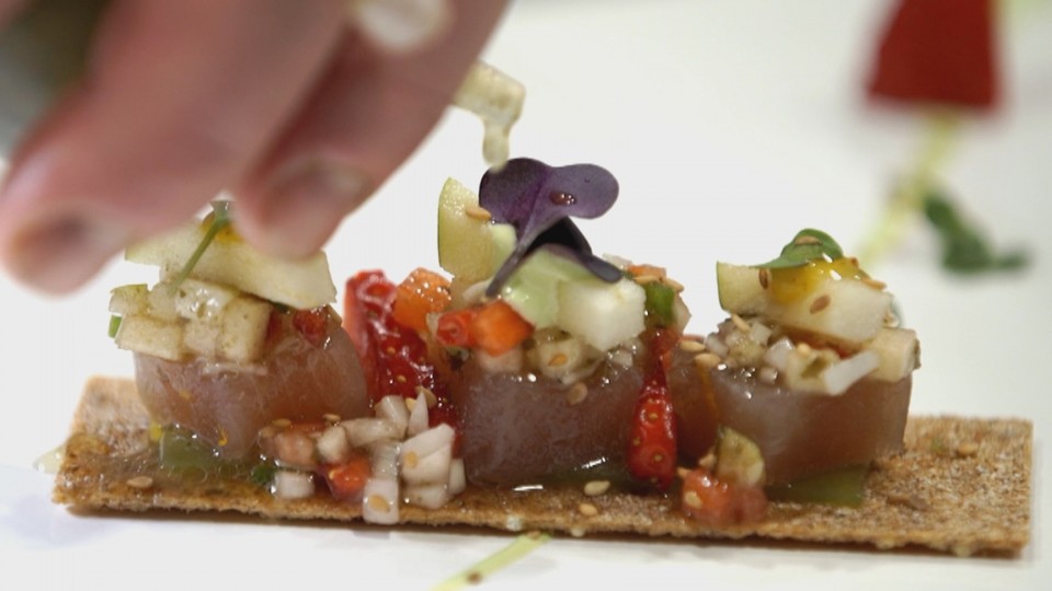 Pintxo de bonito con guasabi Mungia