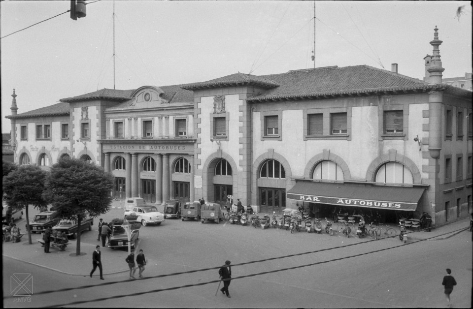 Año 1964. Autor: Arqué